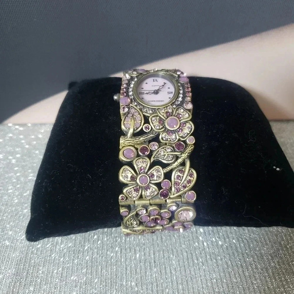 Heidi Daus Vintage Watch - Picture 4 of 4